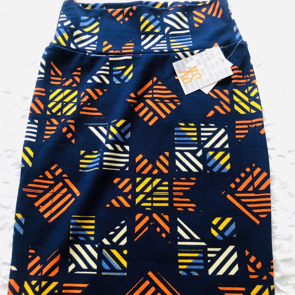 NWT XS LuLaRoe Cassie Navy